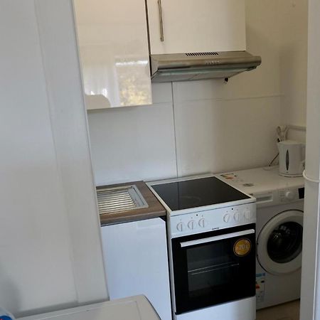 Alster Hamburg - Saniertes Und Mobliertes Apartment Mit Bad Und Kuche Екстериор снимка
