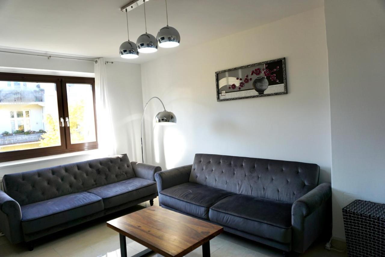 Alster Hamburg - Saniertes Und Mobliertes Apartment Mit Bad Und Kuche Екстериор снимка